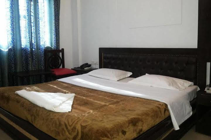 Oyo 26602 Hotel Shubham Dehradún Kültér fotó